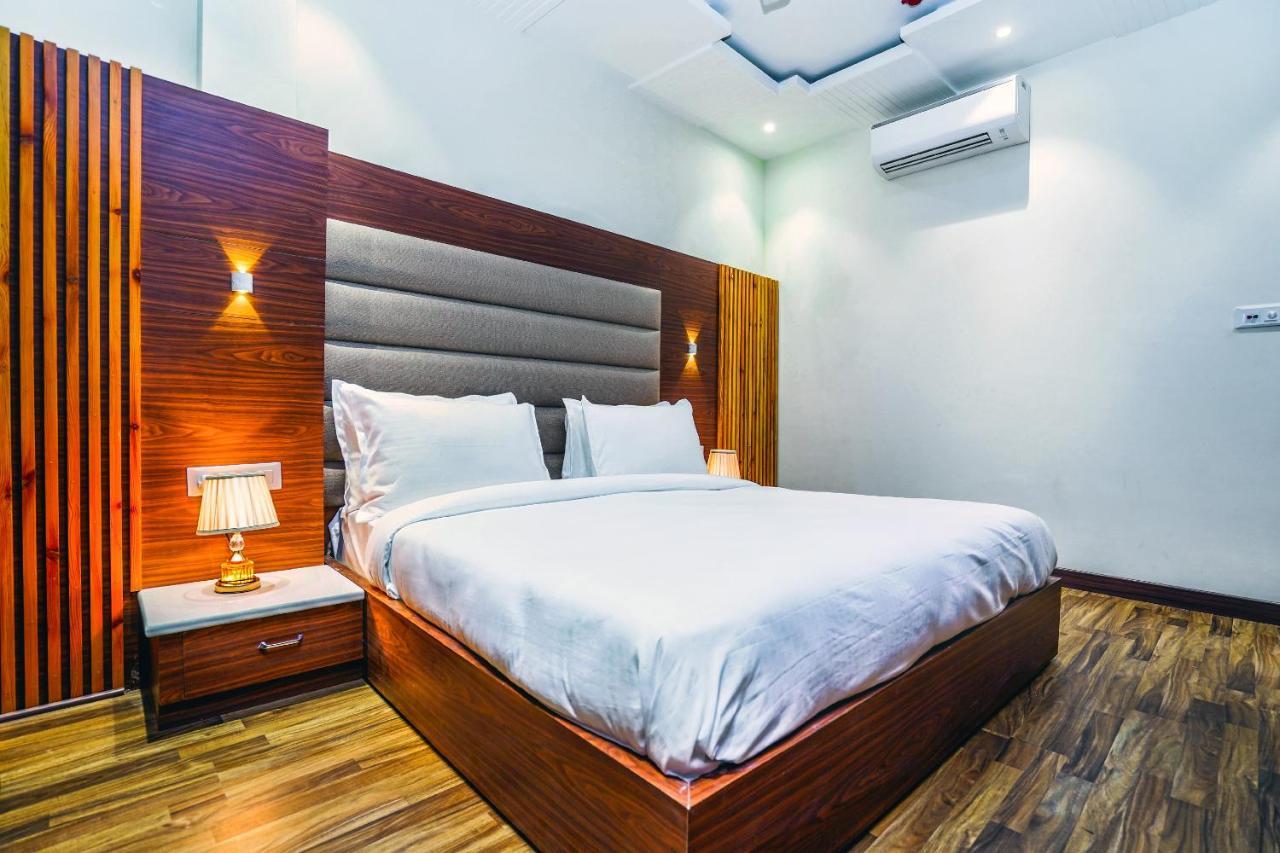 Hotel Aura Grand By Levelup Hotels Amritsar Ngoại thất bức ảnh