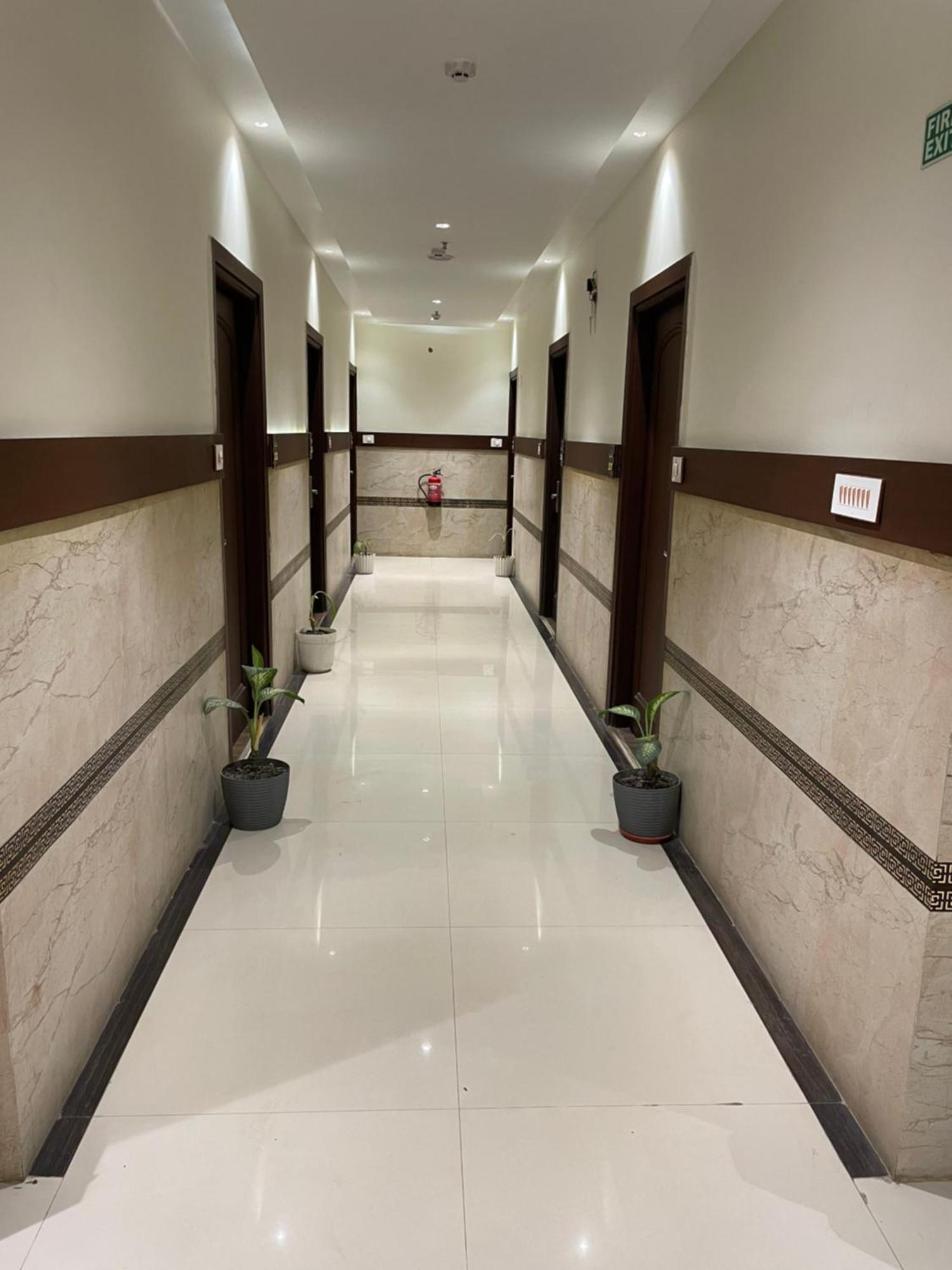 Hotel Aura Grand By Levelup Hotels Amritsar Ngoại thất bức ảnh